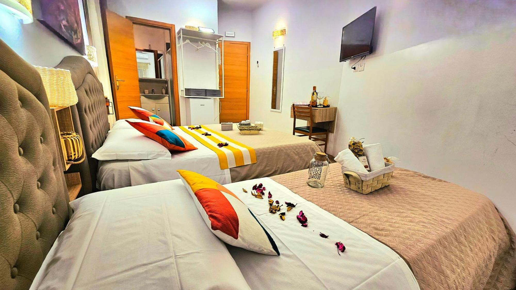 A Casa Simpatia - Check-In Via Bixio, 41 Otel Roma Dış mekan fotoğraf